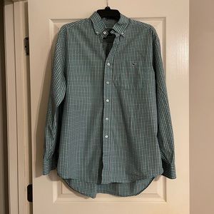 Vineyard Vines Men’s Button Down shirt
